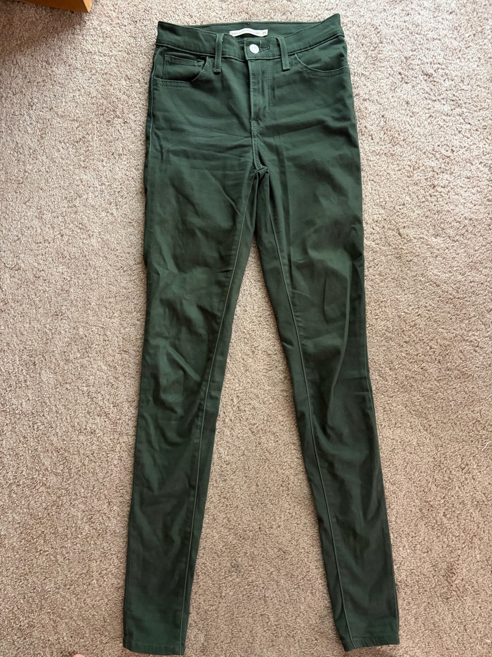 Levi’s 720 High Rise Skinny Rosin Green Pants 25 Waist x 32 Length